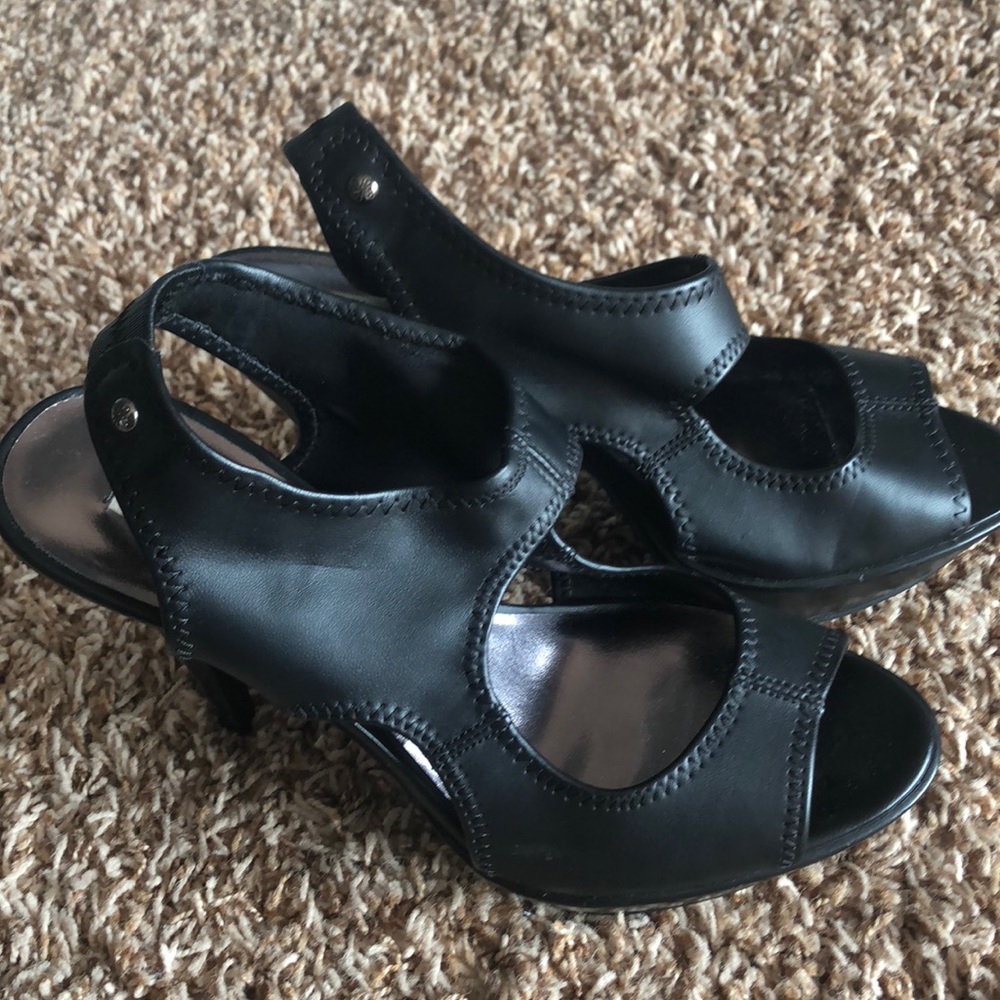 Vera wang black heels